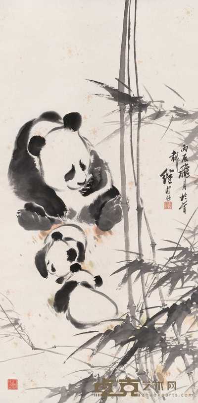 刘继卣 1976年作 熊猫 立轴 137.5×68.5cm